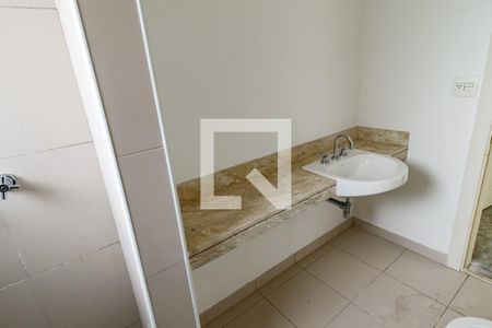 Apartamento à venda com 425m², 7 quartos e 5 vagas Apartamento à venda com 425m², 7 quartos e 5 vagasBanheiro da Suíte 3