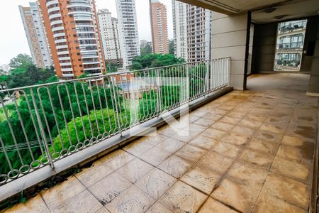 Apartamento à venda com 425m², 7 quartos e 5 vagas Apartamento à venda com 425m², 7 quartos e 5 vagasVaranda da Sala