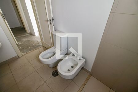 Apartamento à venda com 515m², 7 quartos e 4 vagas Apartamento à venda com 515m², 7 quartos e 4 vagasBanheiro da Suíte 3