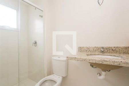 Banheiro suite de apartamento à venda com 1 quarto, 54m² em Passo D’areia, Porto Alegre