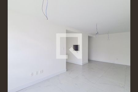 Sala de apartamento à venda com 2 quartos, 79m² em Passo D’areia, Porto Alegre