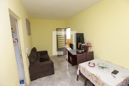 Sala de apartamento à venda com 2 quartos, 50m² em Califórnia, Belo Horizonte