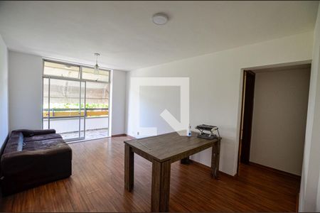 Sala de apartamento para alugar com 1 quarto, 48m² em Boa Viagem, Niterói