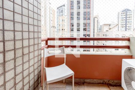 Sacada de apartamento à venda com 3 quartos, 80m² em Vila Olímpia, São Paulo