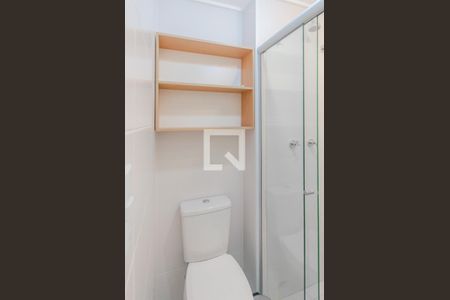 Banheiro de kitnet/studio para alugar com 1 quarto, 28m² em Vila Mariana, São Paulo