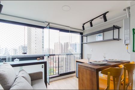 Varanda gourmet de kitnet/studio à venda com 1 quarto, 28m² em Vila Mariana, São Paulo