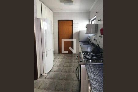 Casa à venda com 3 quartos, 340m² em Parque dos Principes, São Paulo