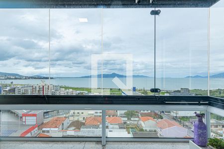 Quarto 1 de apartamento para alugar com 2 quartos, 73m² em Kobrasol, São José