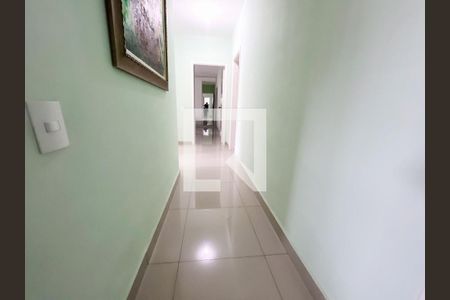 Corredor de casa à venda com 4 quartos, 193m² em Jardim Chapadão, Campinas