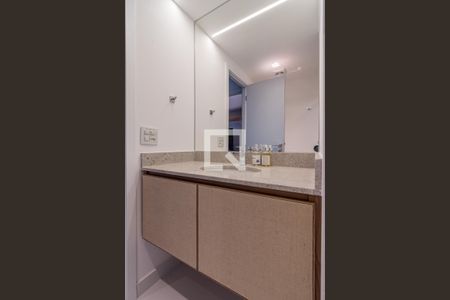 Lavabo de apartamento para alugar com 1 quarto, 66m² em Pinheiros, São Paulo