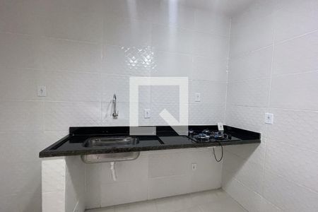 Cozinha de casa para alugar com 1 quarto, 50m² em Parque Uruguaiana, Duque de Caxias