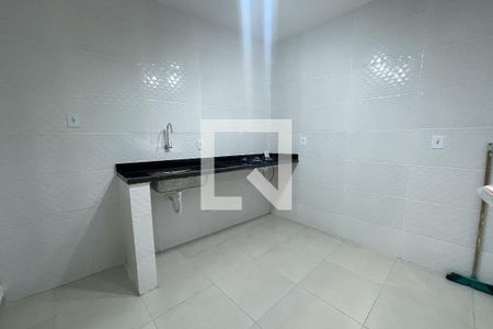 Cozinha de casa para alugar com 1 quarto, 50m² em Parque Uruguaiana, Duque de Caxias