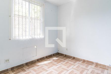 Dormitório de apartamento à venda com 2 quartos, 43m² em Mário Quintana, Porto Alegre