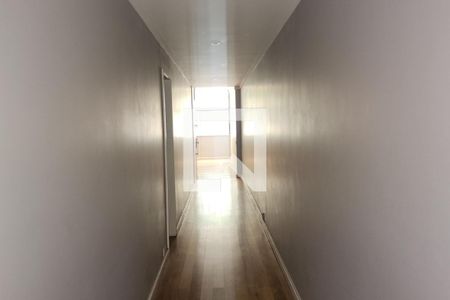 Corredor de apartamento à venda com 4 quartos, 200m² em Laranjeiras, Rio de Janeiro
