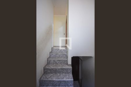 Escada de casa à venda com 3 quartos, 180m² em Cidade Intercap, Taboão da Serra