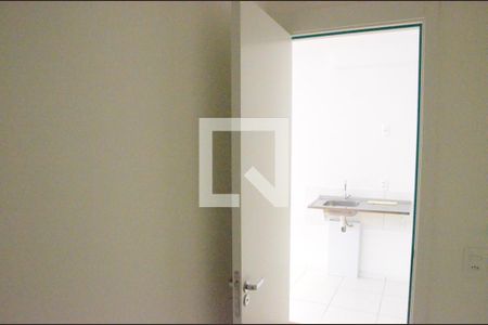 Banheiro de apartamento para alugar com 1 quarto, 24m² em Bonfim, Osasco