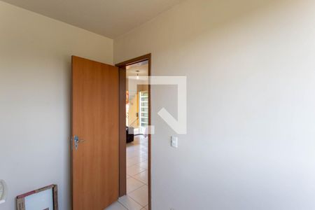 Quarto 2 de apartamento para alugar com 2 quartos, 44m² em Jardim Vitória, Belo Horizonte