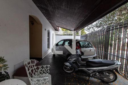 Casa para alugar com 400m², 4 quartos e 4 vagas Casa para alugar com 400m², 4 quartos e 4 vagasÁrea Externa