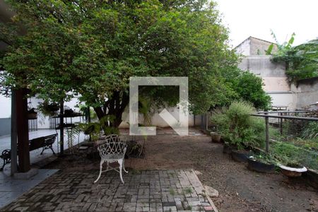 Casa para alugar com 400m², 4 quartos e 4 vagas Casa para alugar com 400m², 4 quartos e 4 vagasÁrea Externa