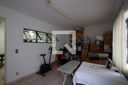 Casa para alugar com 400m², 4 quartos e 4 vagas Casa para alugar com 400m², 4 quartos e 4 vagasQuarto de Serviço