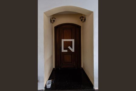 Casa para alugar com 400m², 4 quartos e 4 vagas Casa para alugar com 400m², 4 quartos e 4 vagasÁrea Externa