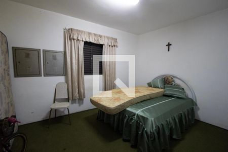 Casa para alugar com 400m², 4 quartos e 4 vagas Casa para alugar com 400m², 4 quartos e 4 vagasQuarto 4