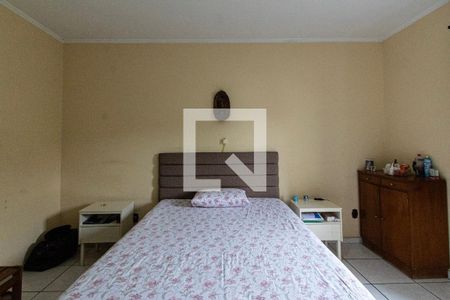 Casa para alugar com 400m², 4 quartos e 4 vagas Casa para alugar com 400m², 4 quartos e 4 vagasQuarto 2