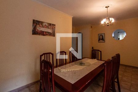 Casa para alugar com 400m², 4 quartos e 4 vagas Casa para alugar com 400m², 4 quartos e 4 vagasSala de Jantar