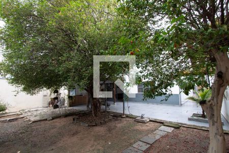 Casa para alugar com 400m², 4 quartos e 4 vagas Casa para alugar com 400m², 4 quartos e 4 vagasÁrea Externa