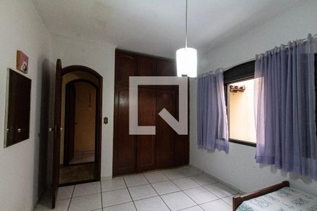 Casa para alugar com 400m², 4 quartos e 4 vagas Casa para alugar com 400m², 4 quartos e 4 vagasQuarto 1