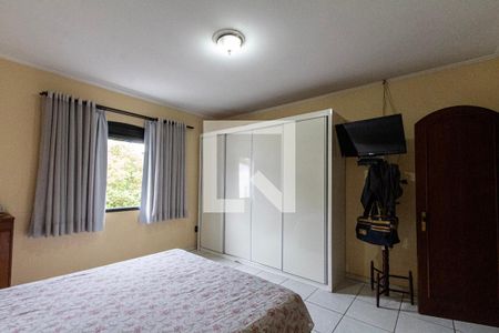 Casa para alugar com 400m², 4 quartos e 4 vagas Casa para alugar com 400m², 4 quartos e 4 vagasQuarto 2