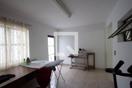 Casa para alugar com 400m², 4 quartos e 4 vagas Casa para alugar com 400m², 4 quartos e 4 vagasQuarto de Serviço