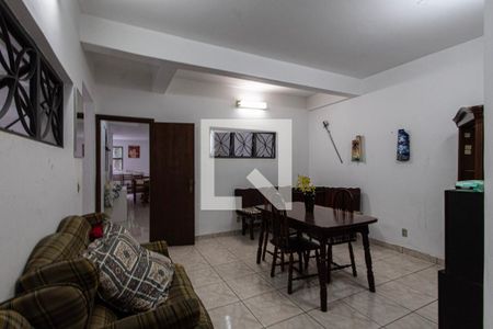 Casa para alugar com 400m², 4 quartos e 4 vagas Casa para alugar com 400m², 4 quartos e 4 vagasSala 2