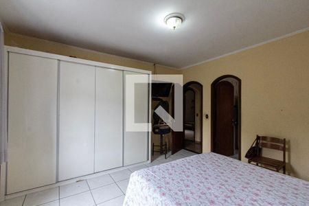 Casa para alugar com 400m², 4 quartos e 4 vagas Casa para alugar com 400m², 4 quartos e 4 vagasQuarto 2