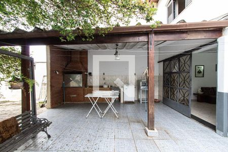 Casa para alugar com 400m², 4 quartos e 4 vagas Casa para alugar com 400m², 4 quartos e 4 vagasÁrea Externa