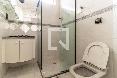 Banheiro de apartamento para alugar com 1 quarto, 50m² em Higienópolis, São Paulo