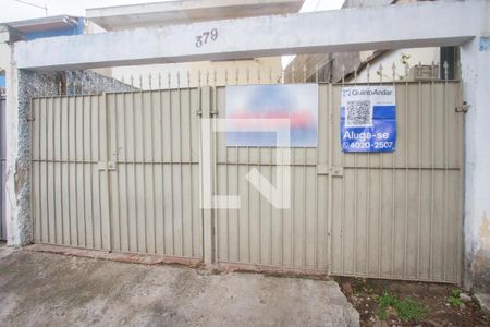 Casa à venda com 79m², 2 quartos e 2 vagas Casa à venda com 79m², 2 quartos e 2 vagasFachada