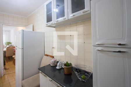 Casa à venda com 79m², 2 quartos e 2 vagas Casa à venda com 79m², 2 quartos e 2 vagasCozinha