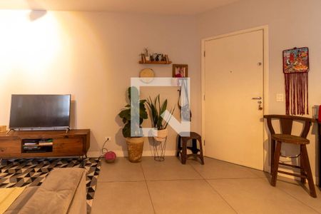 Sala de apartamento para alugar com 2 quartos, 85m² em Jardim Maranhao, Embu das Artes