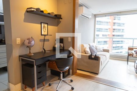 Detalhe Sala de apartamento para alugar com 1 quarto, 51m² em Jardim Anália Franco, São Paulo