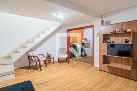 Sala de casa à venda com 2 quartos, 130m² em Guarujá, Porto Alegre