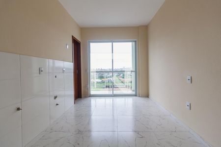 Sala de kitnet/studio para alugar com 1 quarto, 24m² em Serraria, São José