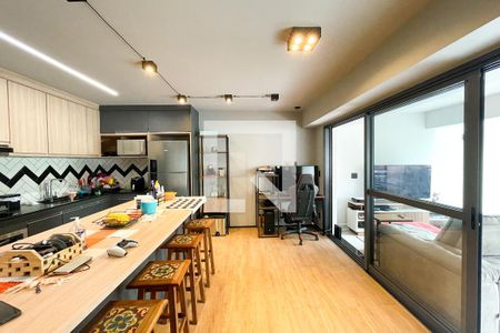 Sala/Cozinha de apartamento para alugar com 1 quarto, 70m² em Vila Pompéia, São Paulo