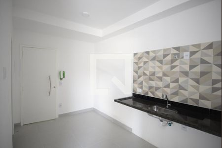 Sala/ Cozinha de apartamento à venda com 2 quartos, 33m² em Vila Monumento, São Paulo