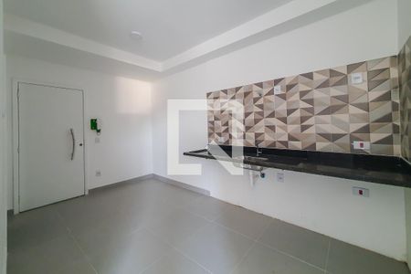 Sala/Cozinha de apartamento à venda com 2 quartos, 33m² em Vila Monumento, São Paulo