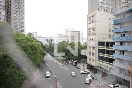Quarto 1 Vista de apartamento para alugar com 2 quartos, 64m² em Independência, Porto Alegre