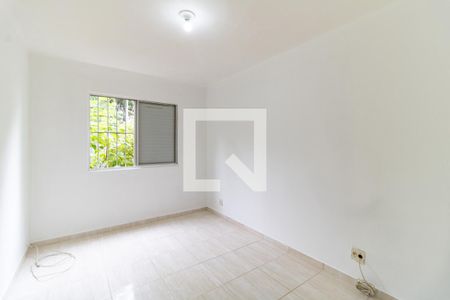 Quarto 1 de apartamento para alugar com 2 quartos, 60m² em Jardim Santa Emília, São Paulo