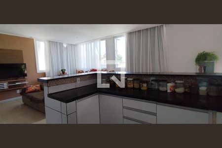 Cozinha de casa para alugar com 3 quartos, 186m² em Jardim das Margaridas, Salvador