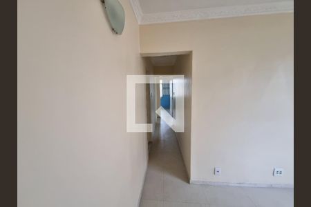 Corredor  de apartamento para alugar com 3 quartos, 82m² em Engenho de Dentro, Rio de Janeiro