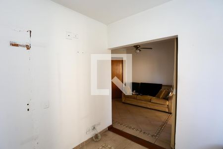 Sala de apartamento para alugar com 3 quartos, 80m² em Vila Suzana, São Paulo